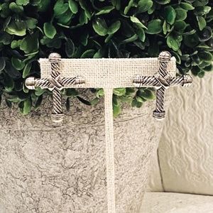 O8-Designer Inspired Silver Cable Cross Earrings